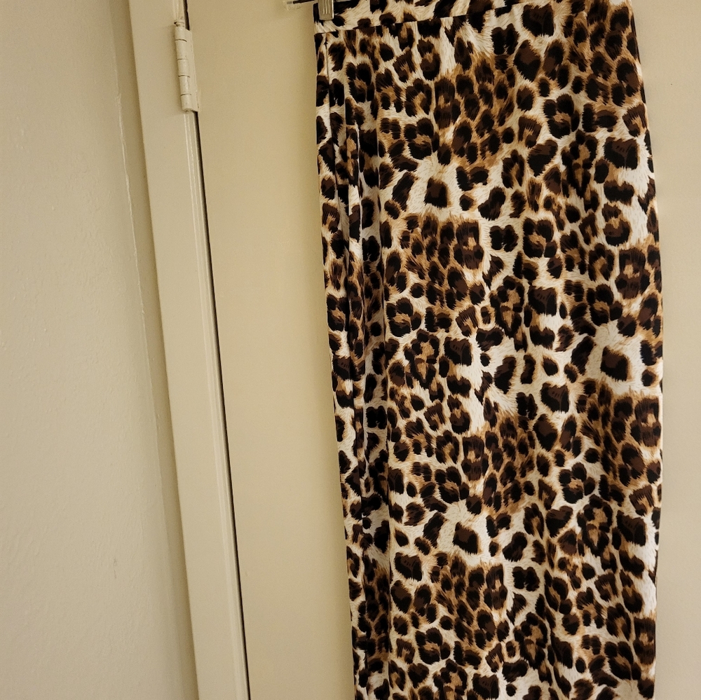 Animal print skirt size s moa collection Nwot